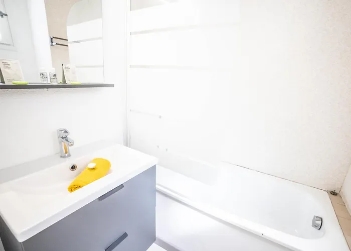Les Marines Port 2 Min Camargue- Pros Services Conciergerie La Grande Motte Mauguio